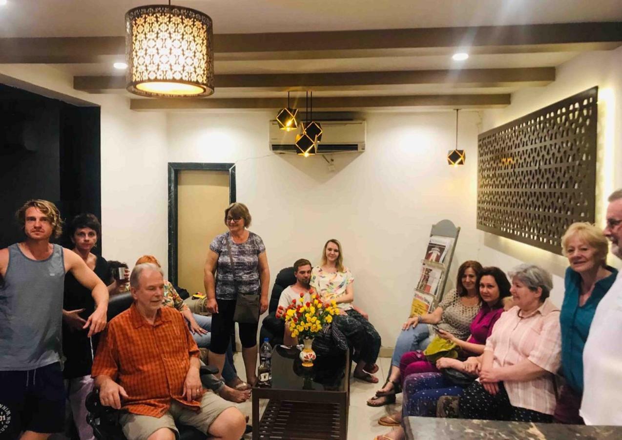 Sunshine Backpackers, Airport Vandrerhjem Mumbai Eksteriør bilde