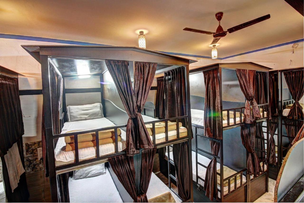 Sunshine Backpackers, Airport Vandrerhjem Mumbai Eksteriør bilde
